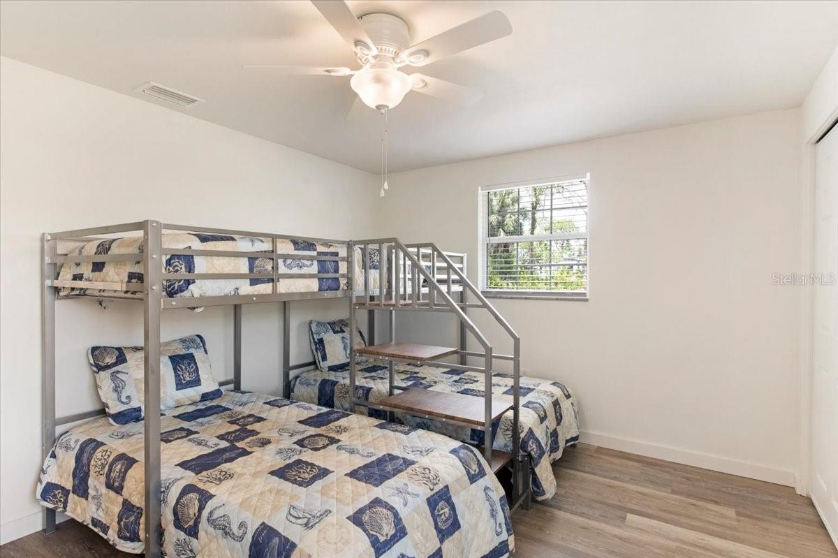 SOUTH VENICE - Residential