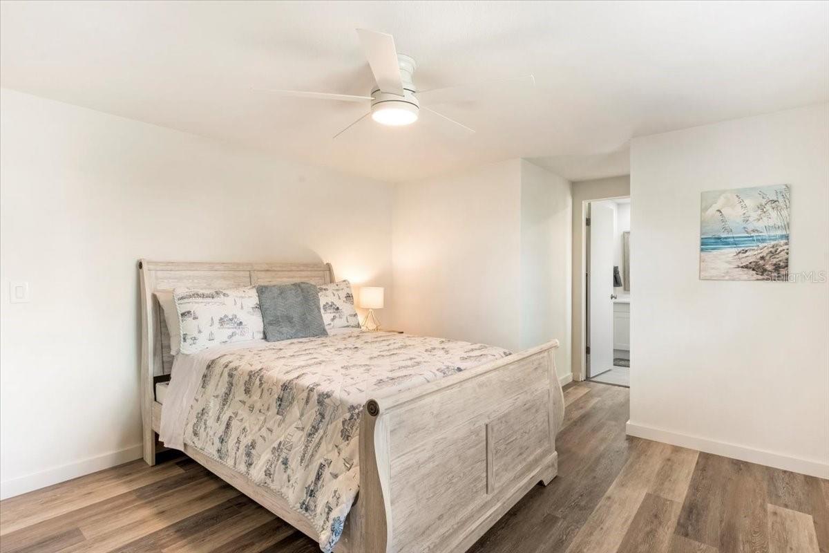 SOUTH VENICE - Residential