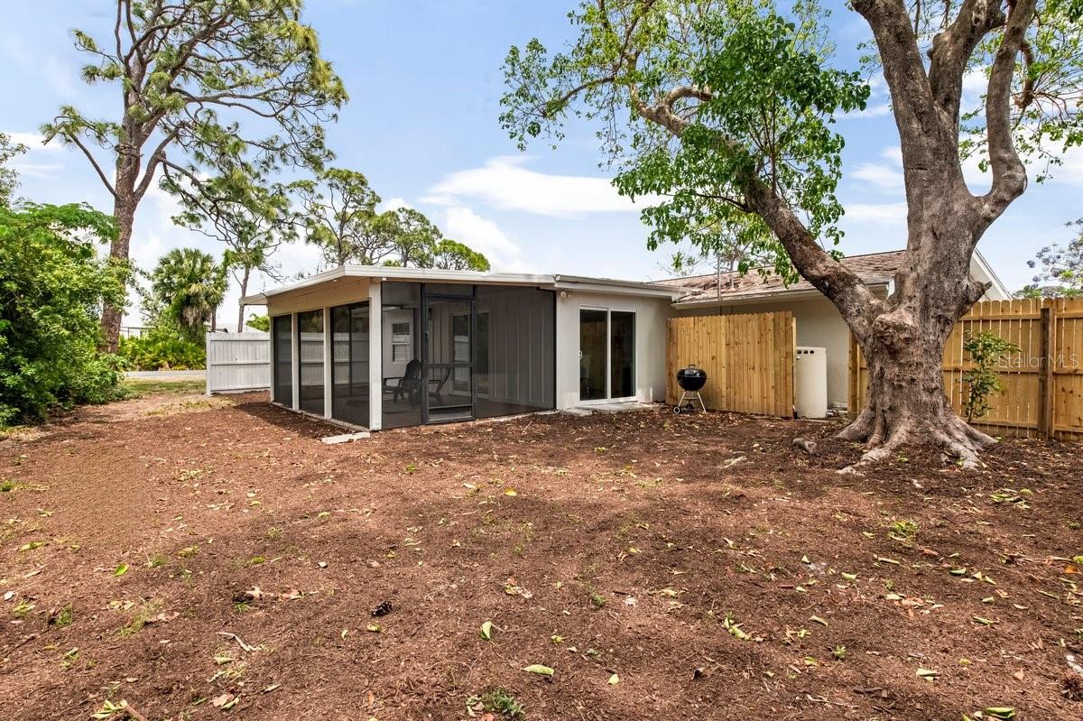 SOUTH VENICE - Residential