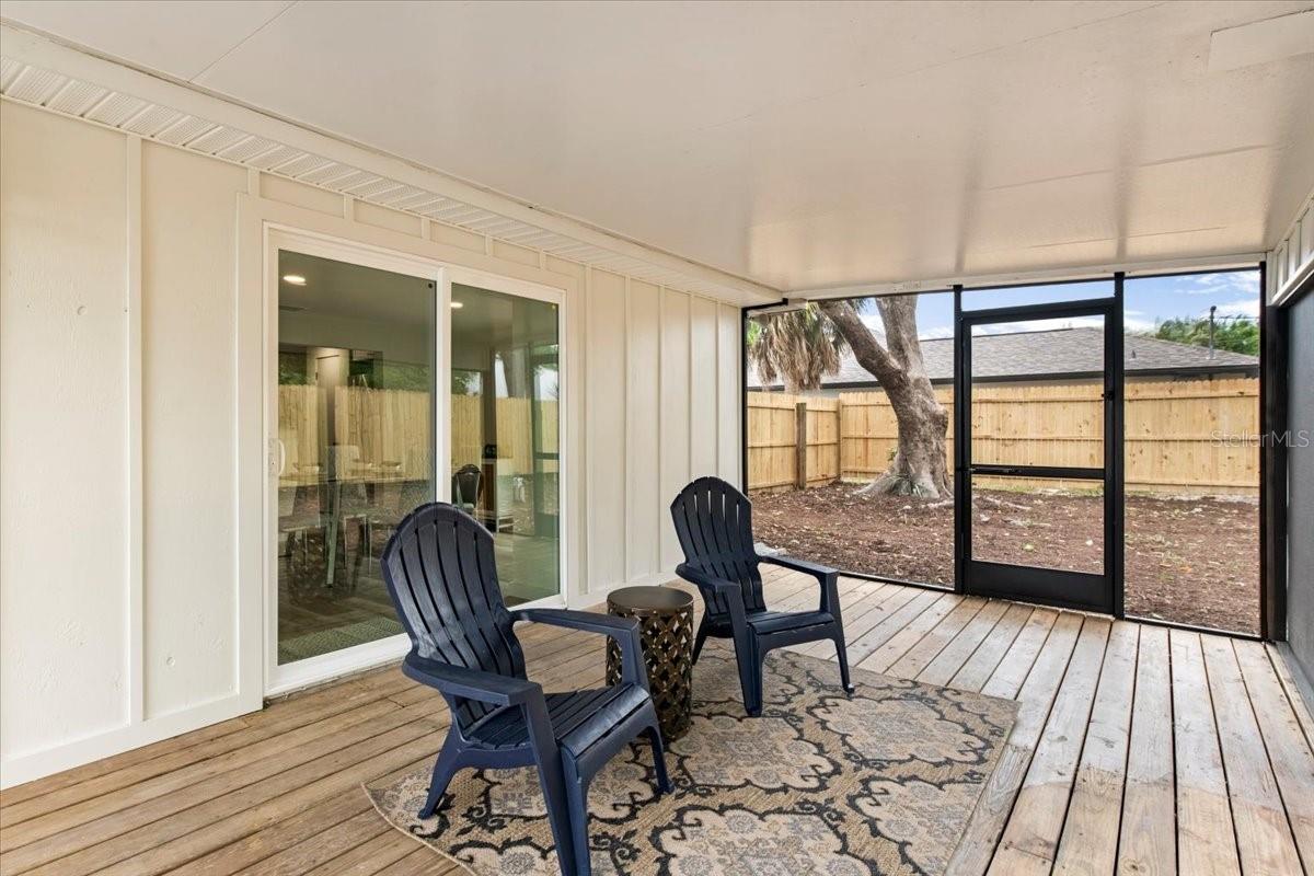 SOUTH VENICE - Residential