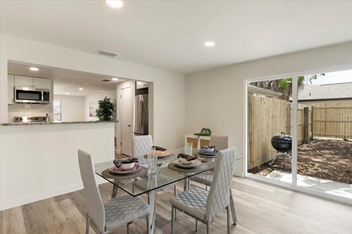 SOUTH VENICE - Residential