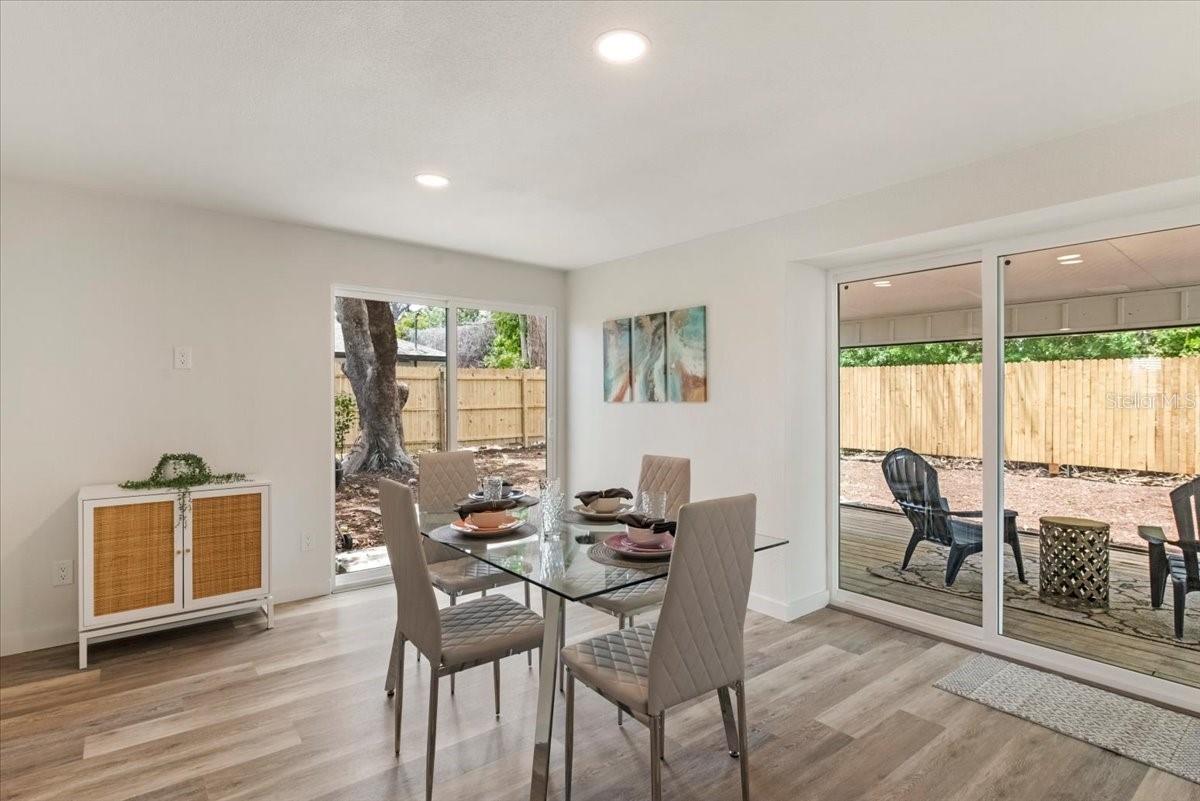 SOUTH VENICE - Residential