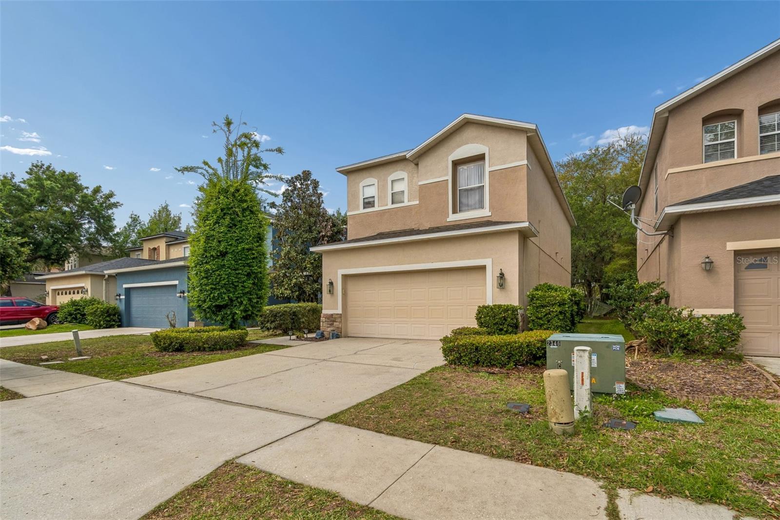 2401 SILVERMOSS DRIVE