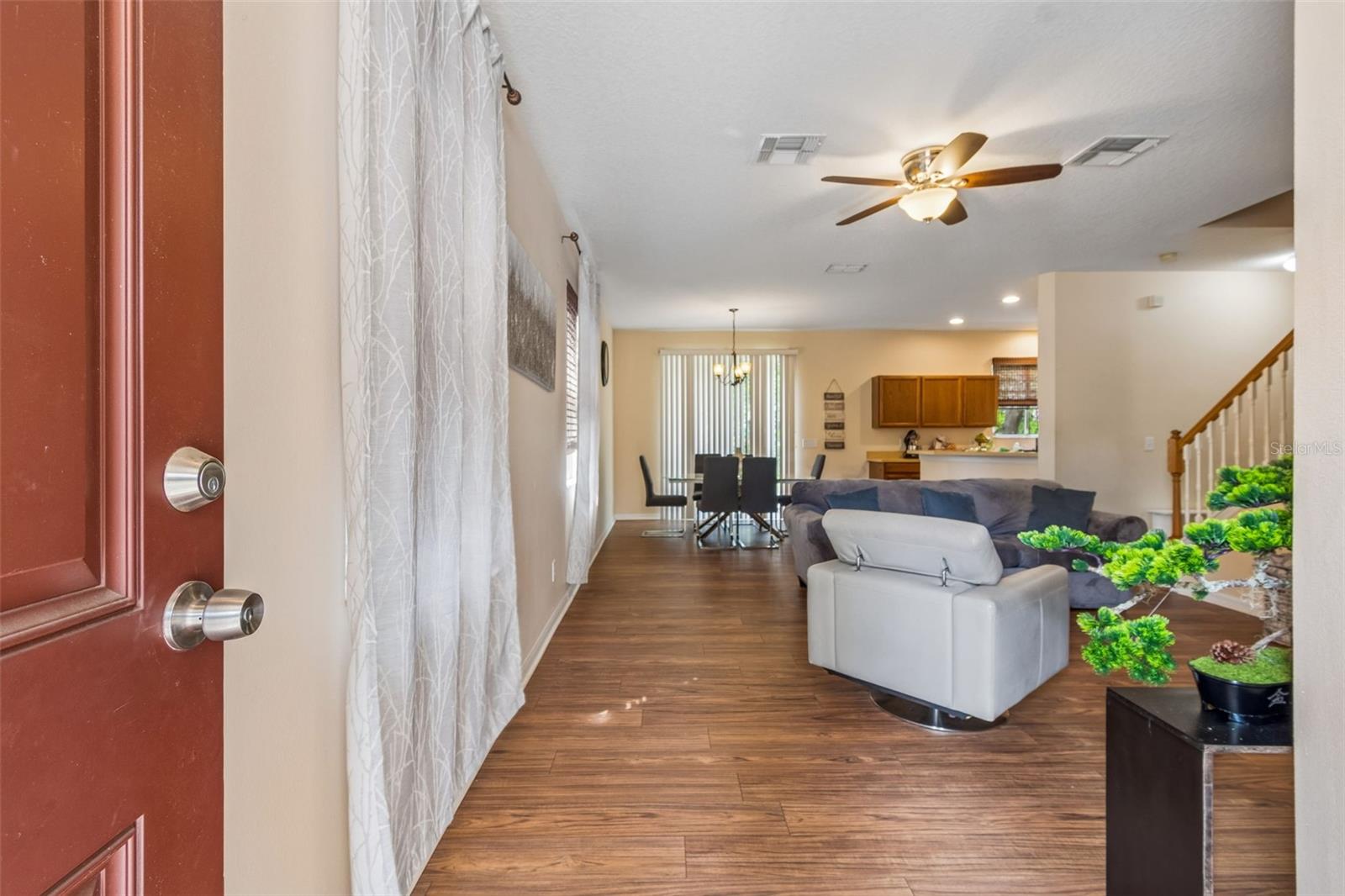 2401 SILVERMOSS DRIVE