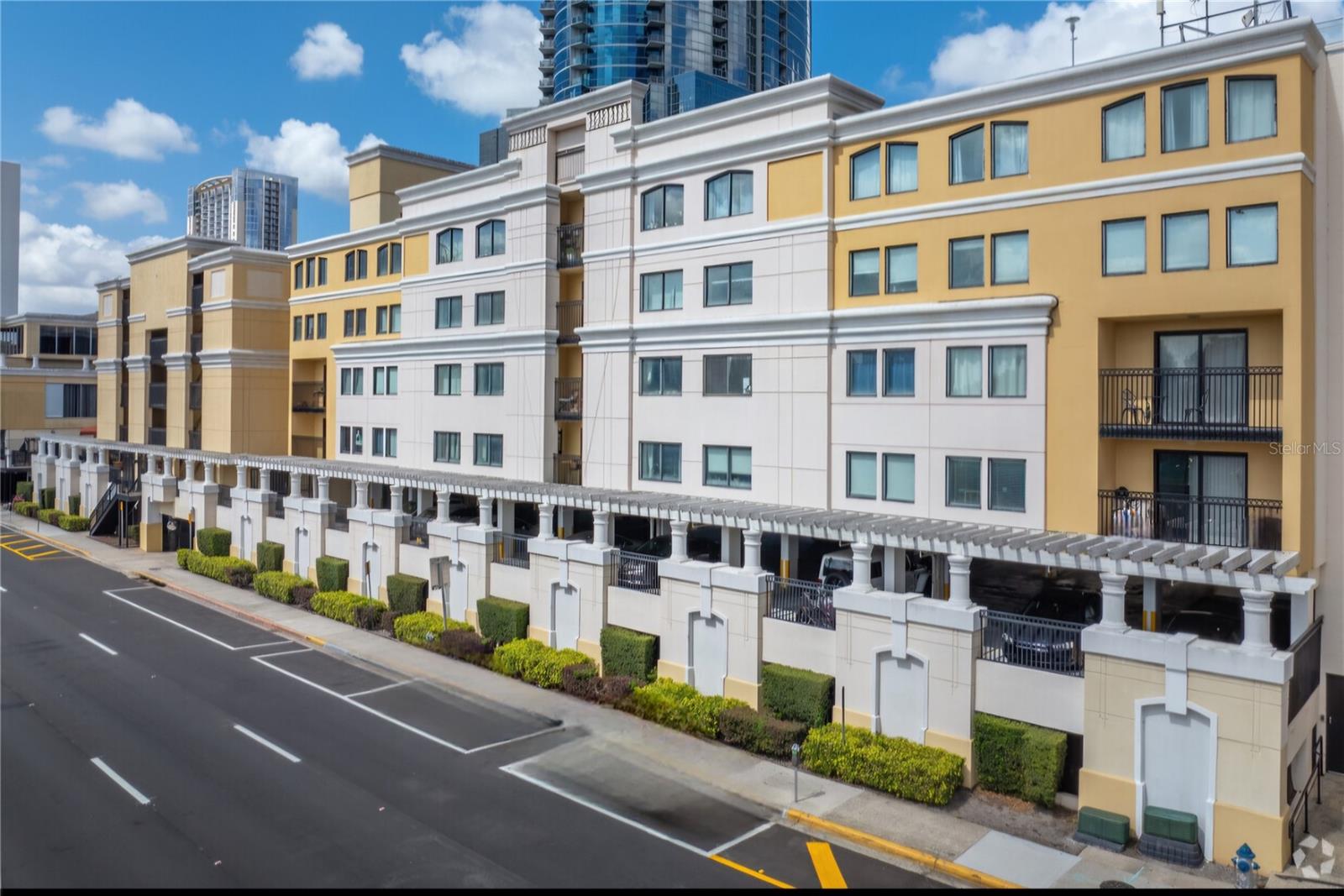 151 E WASHINGTON STREET 327