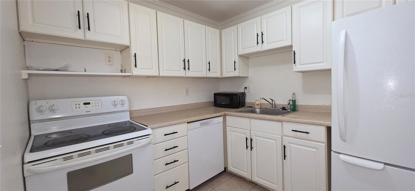 DAYTONA BEACH GOLF & COUNTRY CLUB - Residential Lease