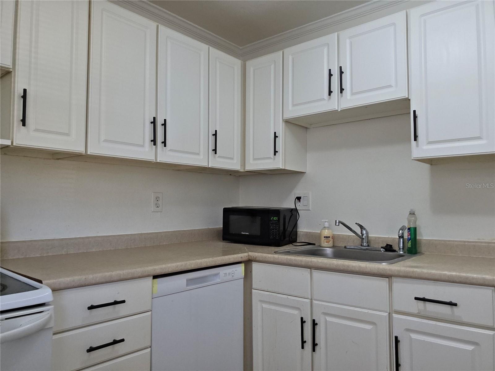 DAYTONA BEACH GOLF & COUNTRY CLUB - Residential Lease