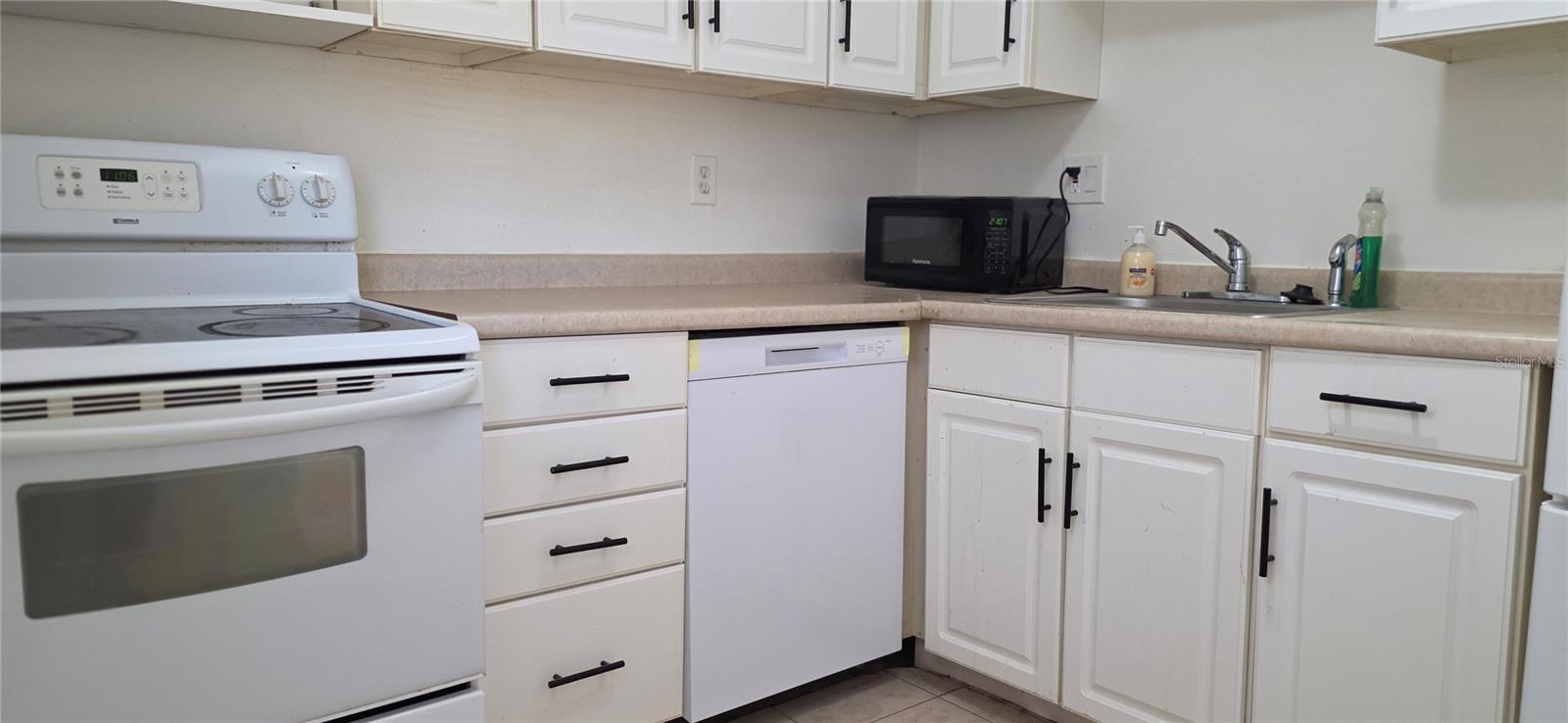 DAYTONA BEACH GOLF & COUNTRY CLUB - Residential Lease