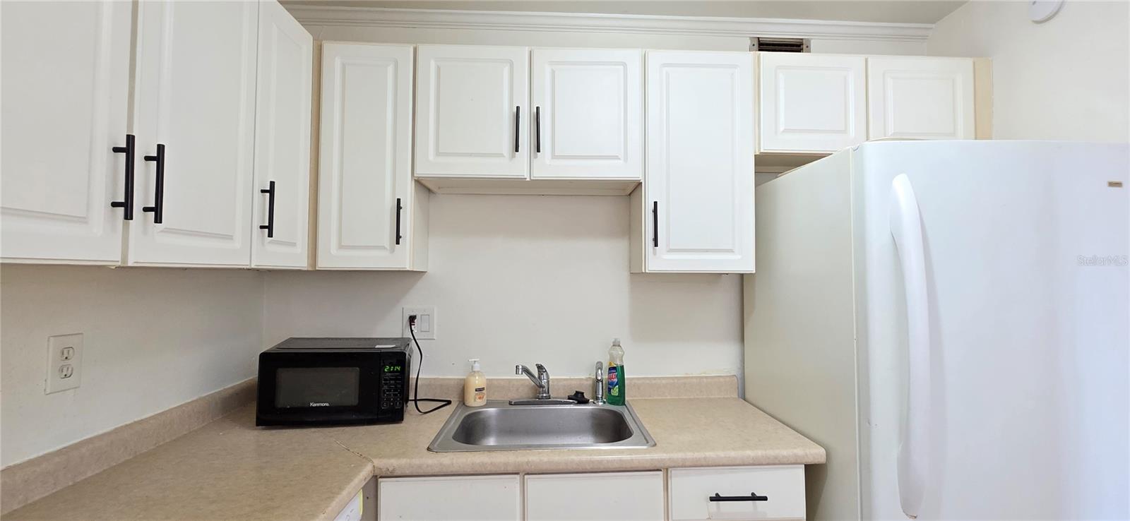 DAYTONA BEACH GOLF & COUNTRY CLUB - Residential Lease