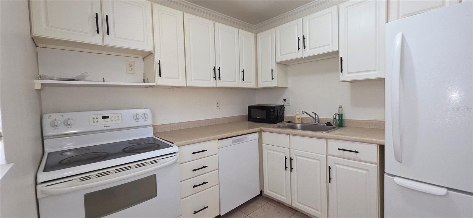 DAYTONA BEACH GOLF & COUNTRY CLUB - Residential Lease