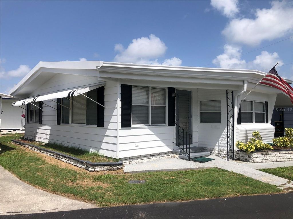 Photo of 4851 W Gandy Boulevard #B2L10, Tampa, FL 33611 (MLS # TB8396457)