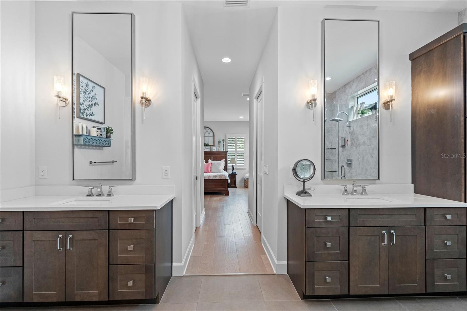 REDINGTON SHORES YACHT & TENNIS CLUB - Residential