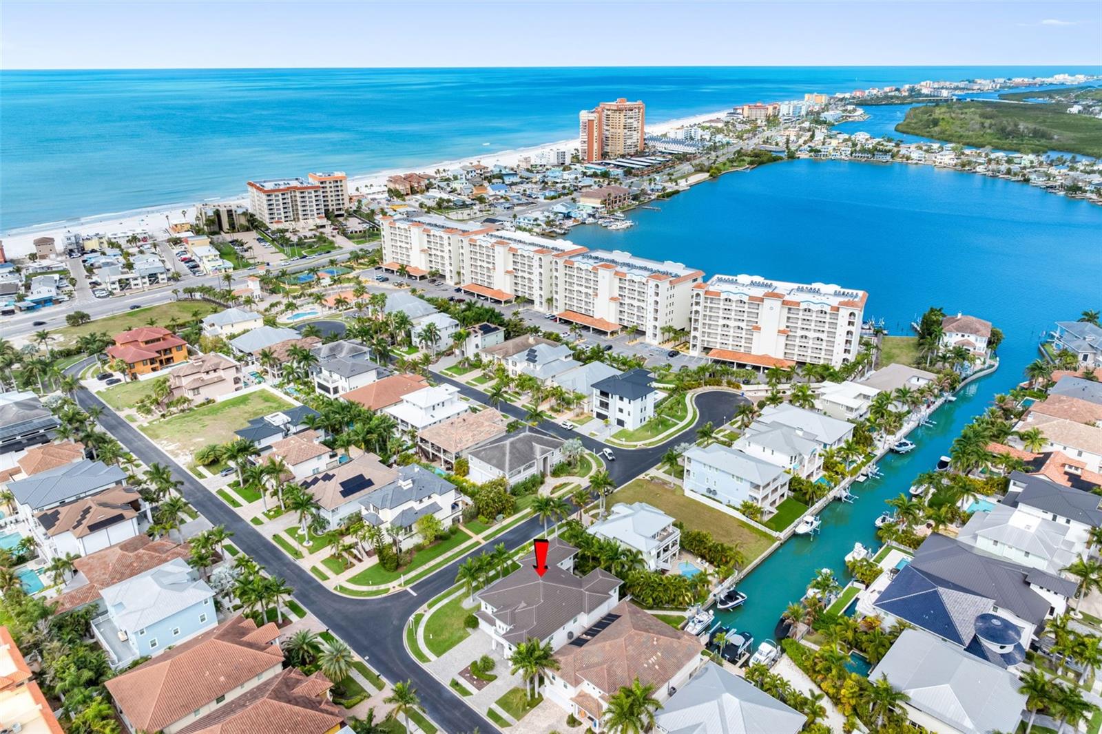 REDINGTON SHORES YACHT & TENNIS CLUB - Residential