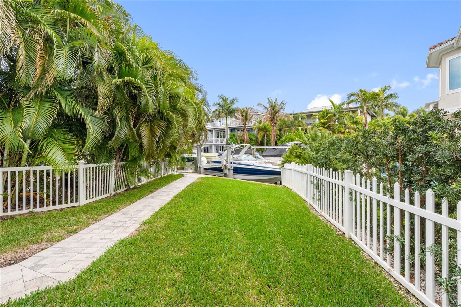 REDINGTON SHORES YACHT & TENNIS CLUB - Residential