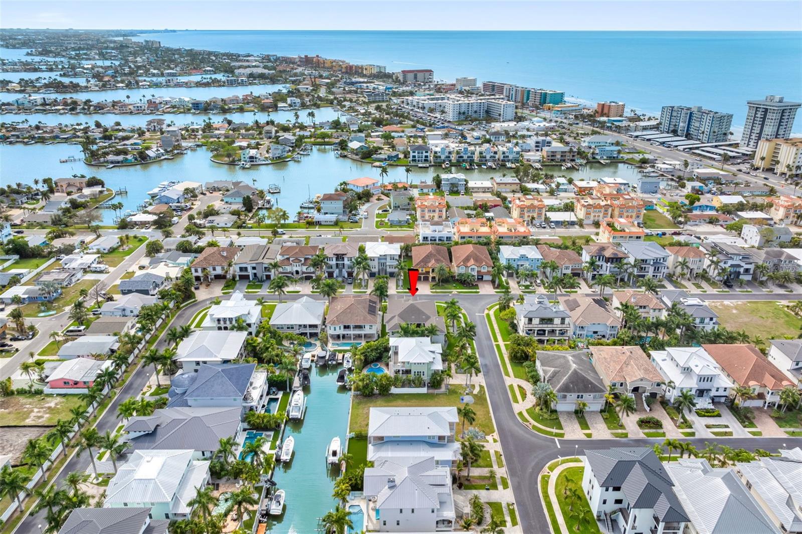 REDINGTON SHORES YACHT & TENNIS CLUB - Residential
