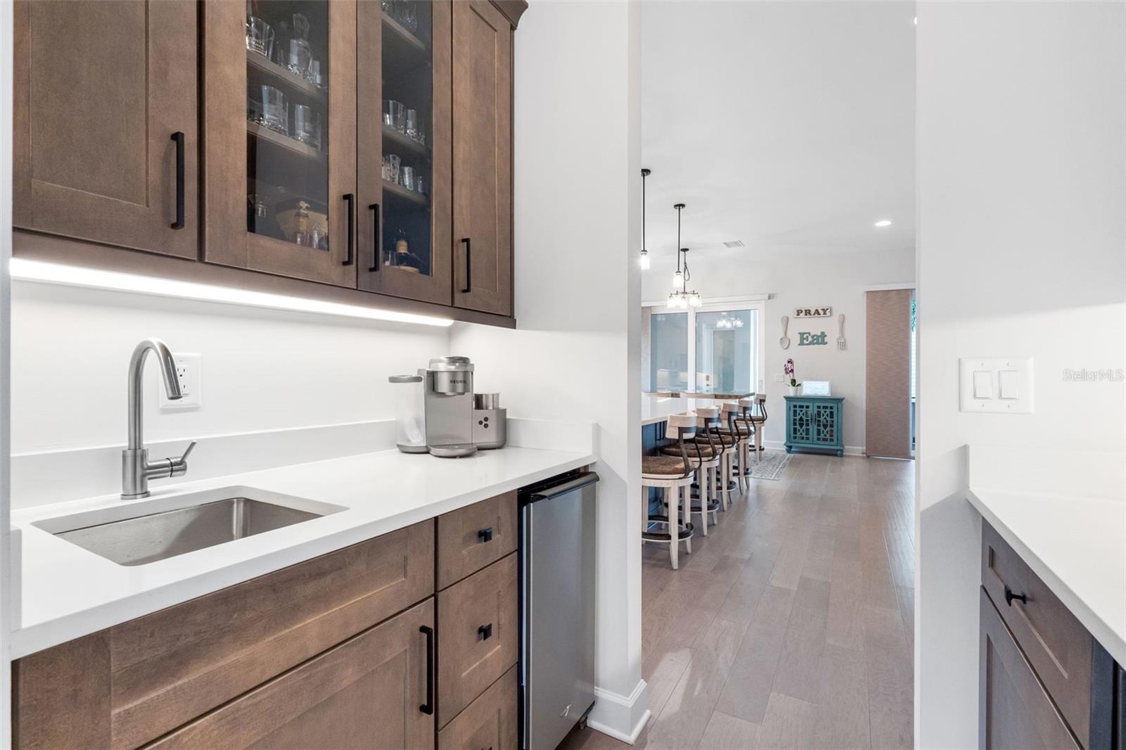 REDINGTON SHORES YACHT & TENNIS CLUB - Residential