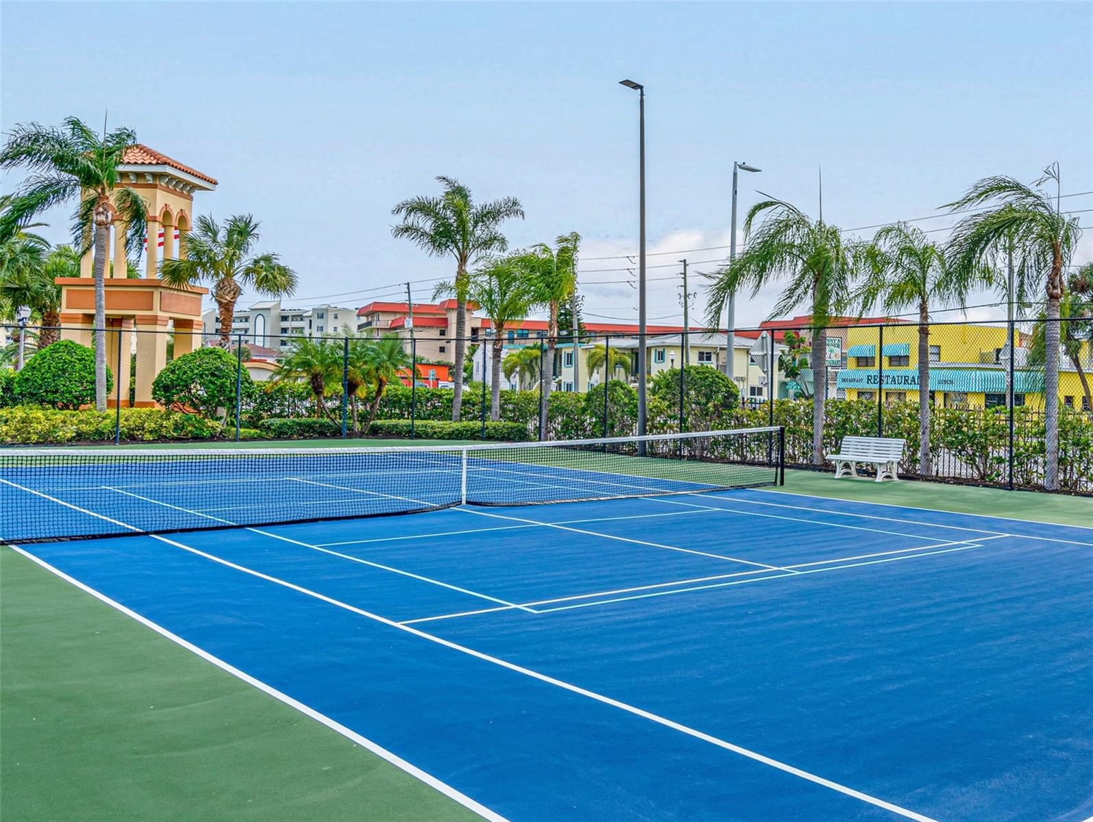 REDINGTON SHORES YACHT & TENNIS CLUB - Residential