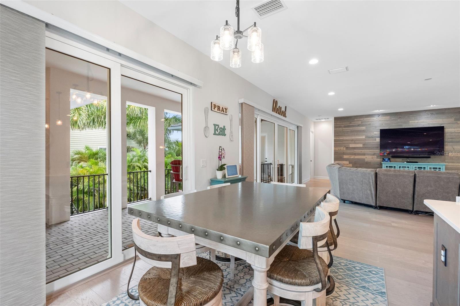 REDINGTON SHORES YACHT & TENNIS CLUB - Residential