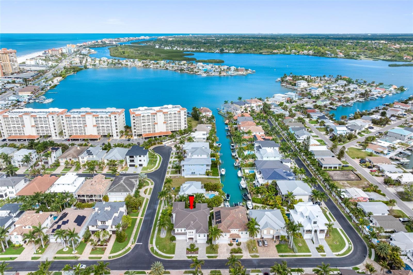 REDINGTON SHORES YACHT & TENNIS CLUB - Residential