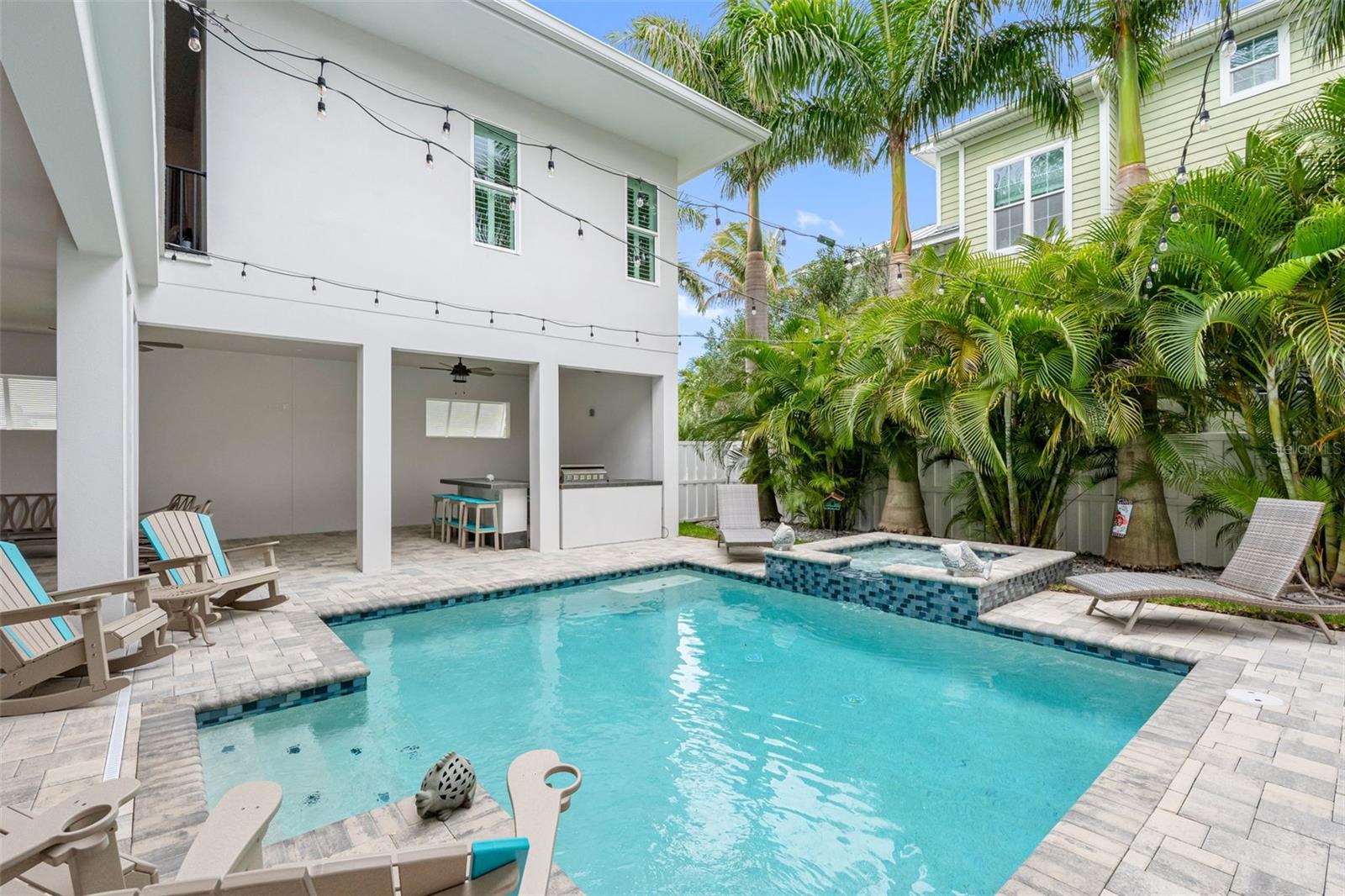 REDINGTON SHORES YACHT & TENNIS CLUB - Residential