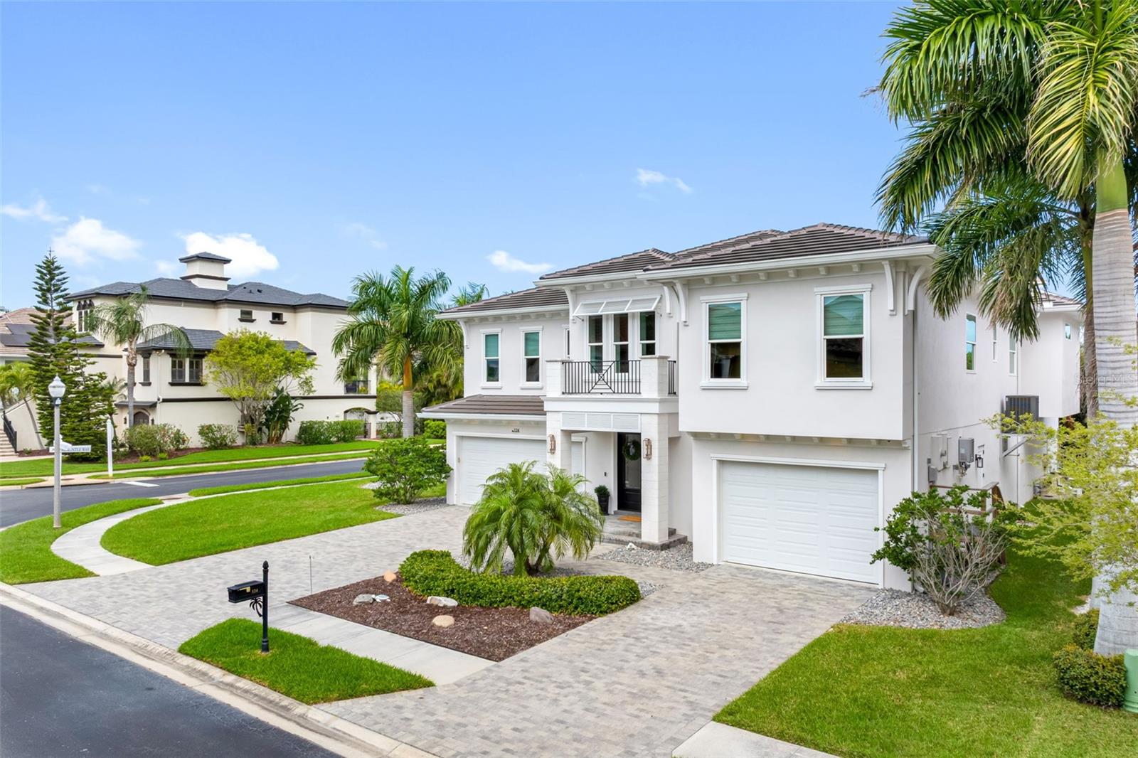 REDINGTON SHORES YACHT & TENNIS CLUB - Residential