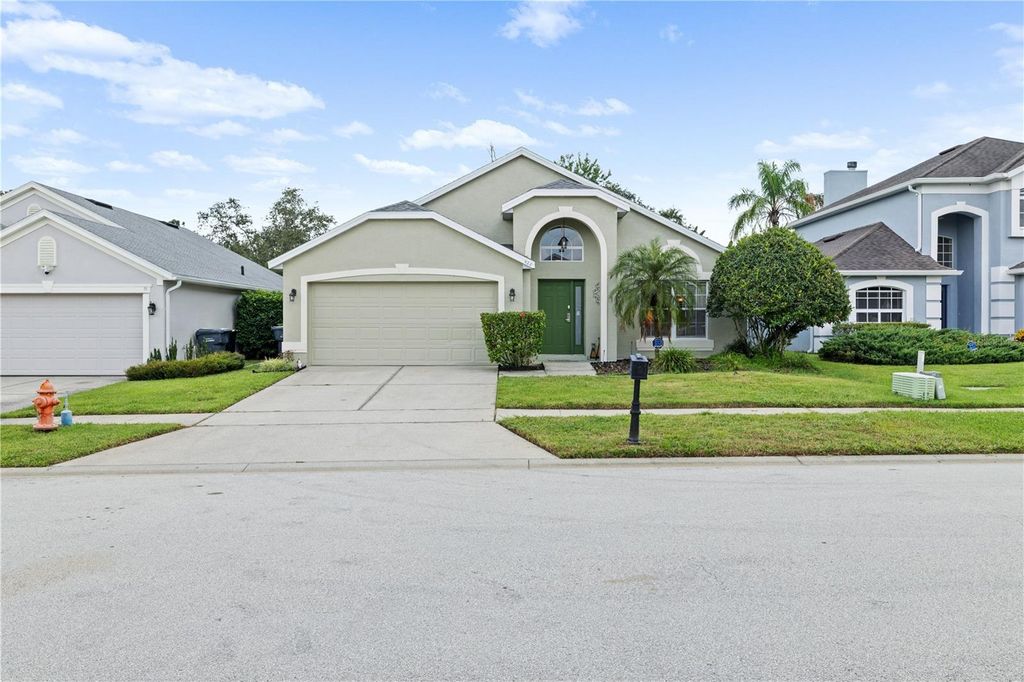 Photo of 422 Troon Circle, Davenport, FL 33897 (MLS # O6390945)