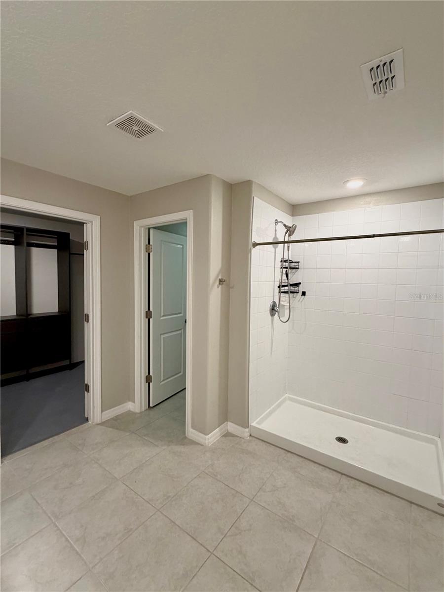 AYERSWORTH GLEN PH 4 - Residential