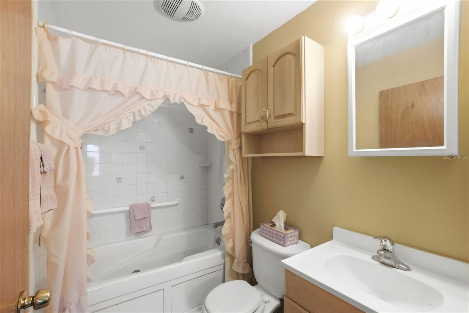 QUEENS MIRROR SOUTH 2ND REP ADD REP - Residential