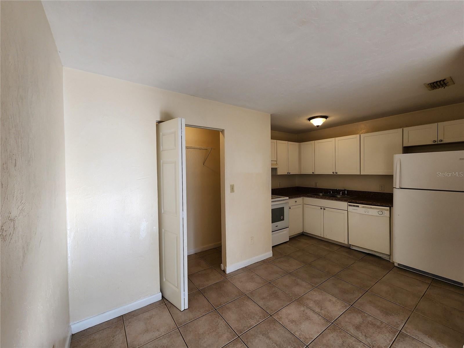 2529 NW 62 PLACE
