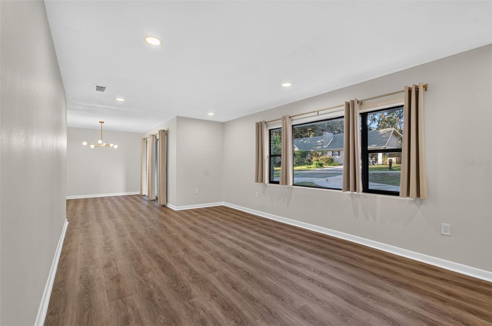 4415 NW 33RD COURT