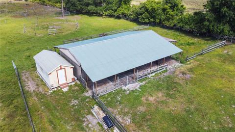 A home in PUNTA GORDA