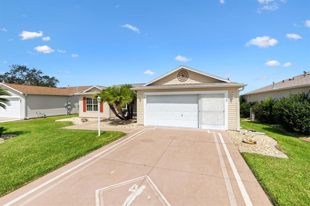 Photo of 3357 Woodridge Drive, The Villages, FL 32162 (MLS # G5118054)