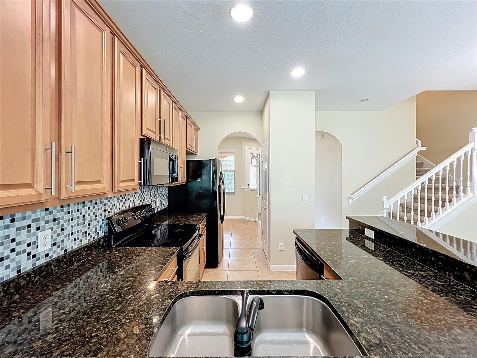 CLAYTON CROSSING TWNHMS SECOND AMD - Residential