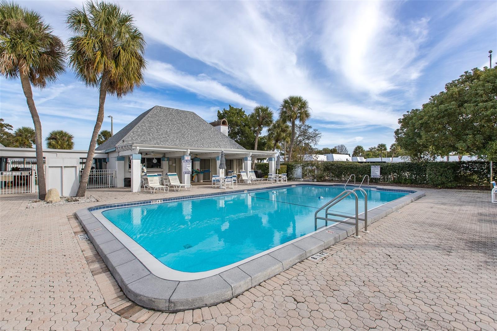 GARDENS BEACON SQUARE - Residential