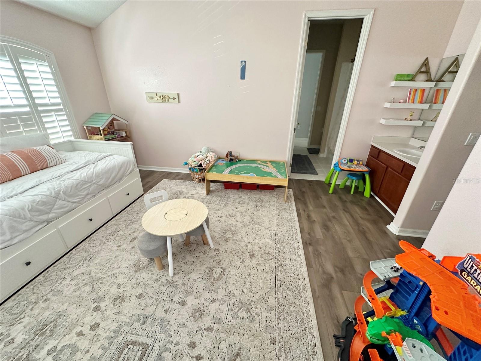 PRESERVE AT ASTOR FARMS PH 3 - Residential Lease