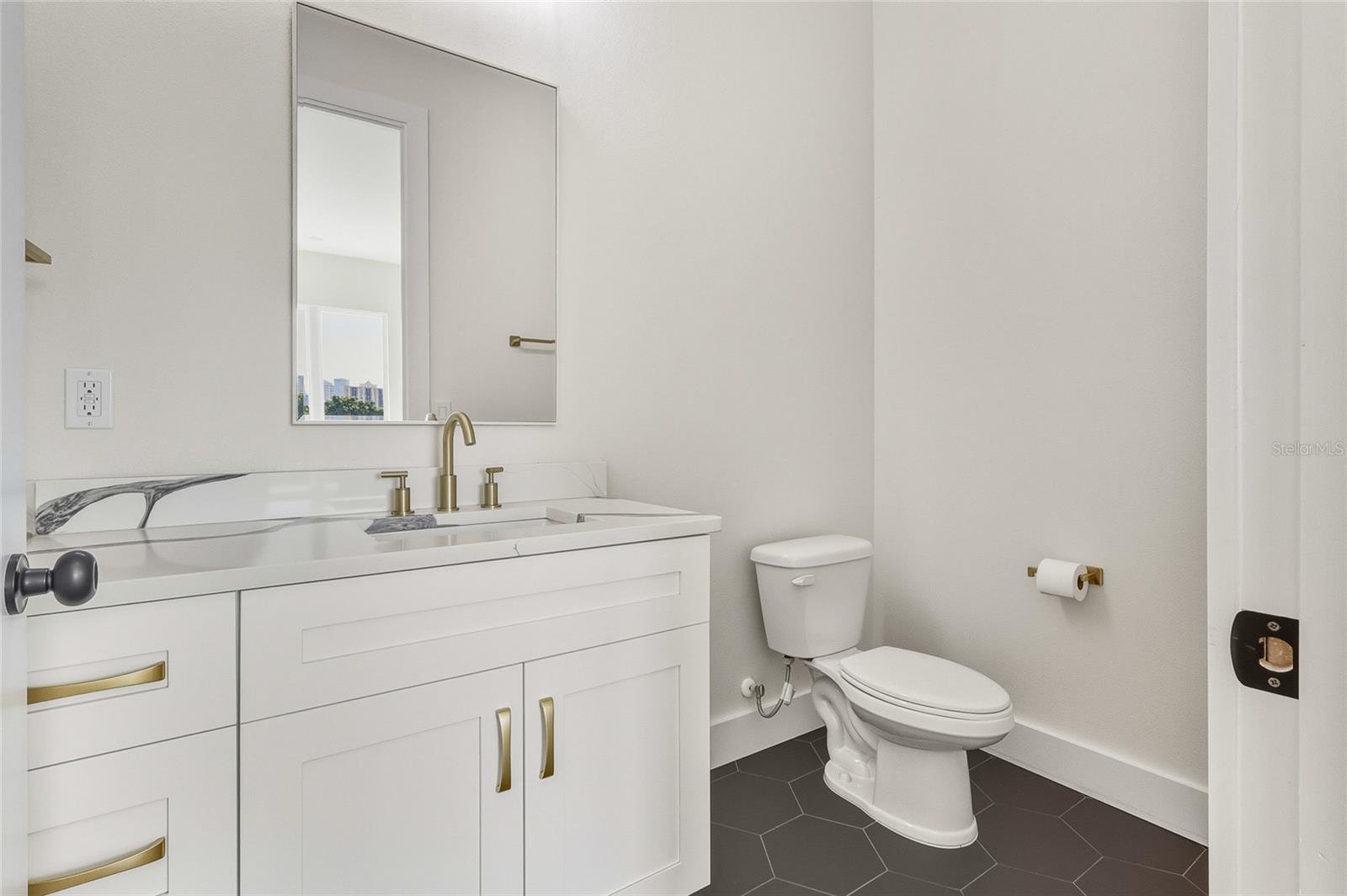 WILLOW TERRACE TWNHMS 8 - Residential Lease