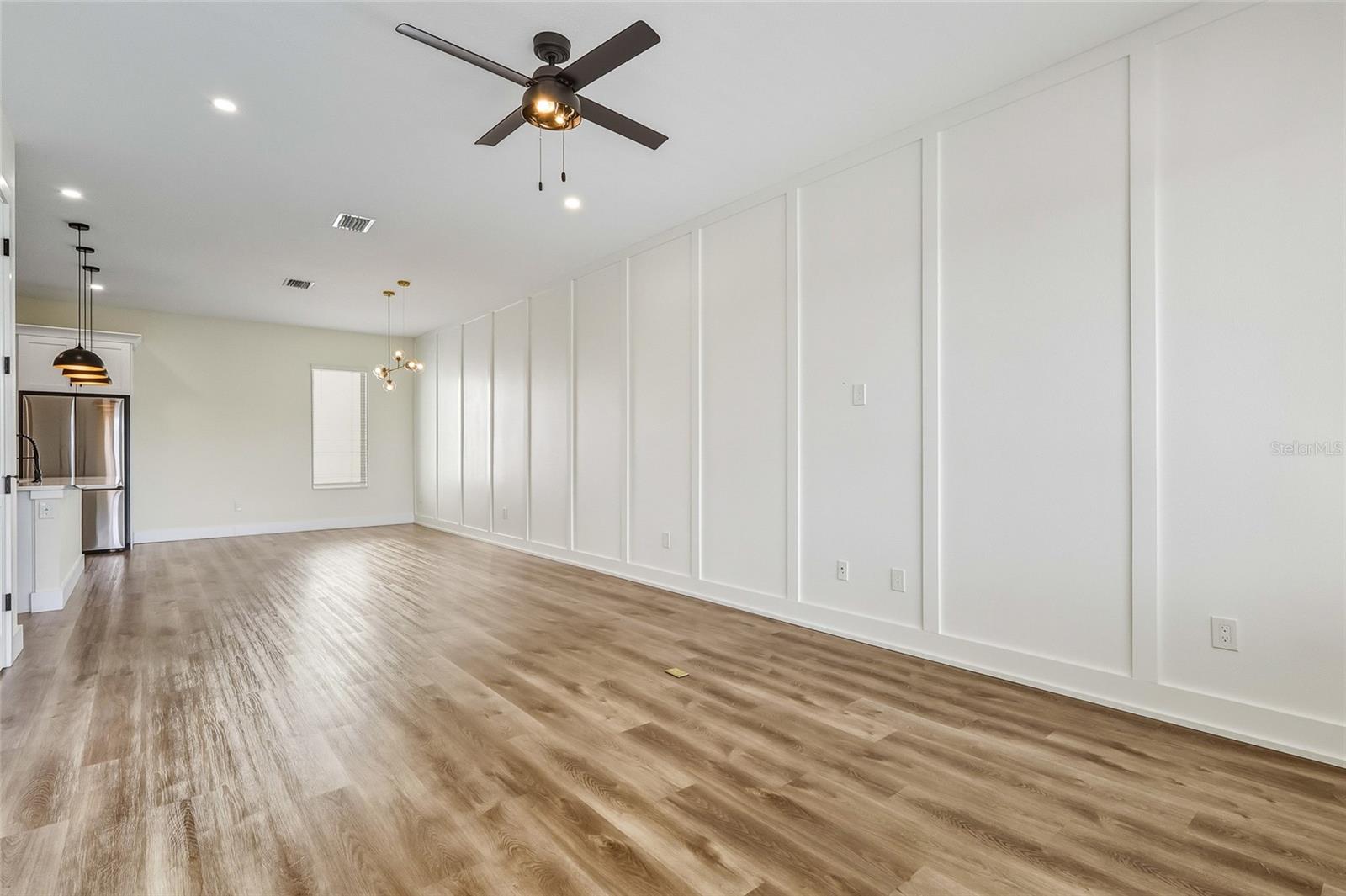 WILLOW TERRACE TWNHMS 8 - Residential Lease