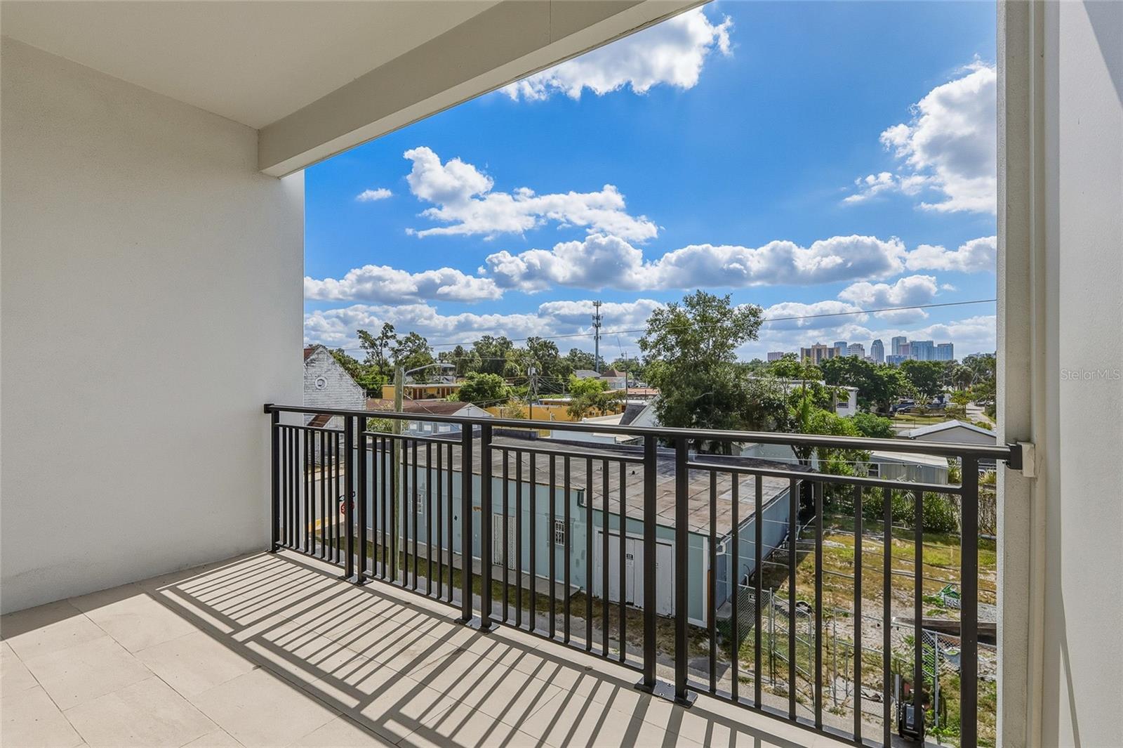 WILLOW TERRACE TWNHMS 8 - Residential Lease