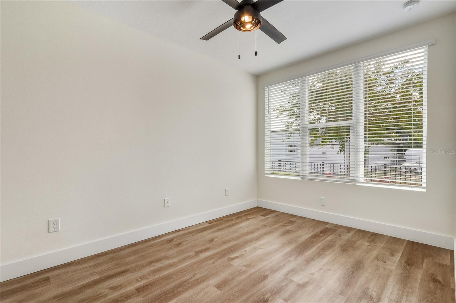 WILLOW TERRACE TWNHMS 8 - Residential Lease