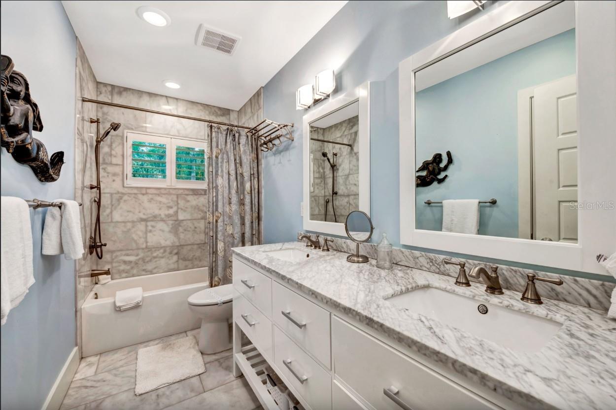 SAINT ARMANDS DIV JOHN RINGLING ESTATES - Residential