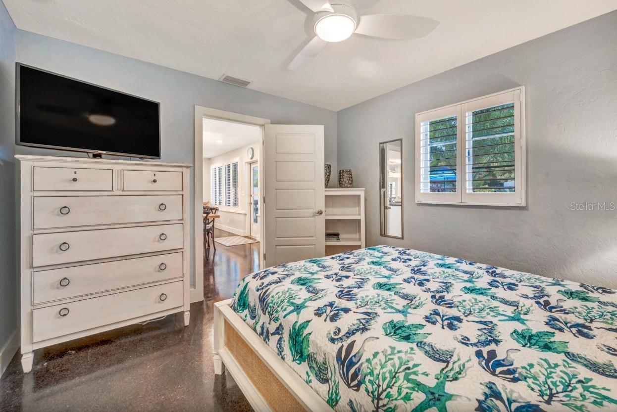 SAINT ARMANDS DIV JOHN RINGLING ESTATES - Residential