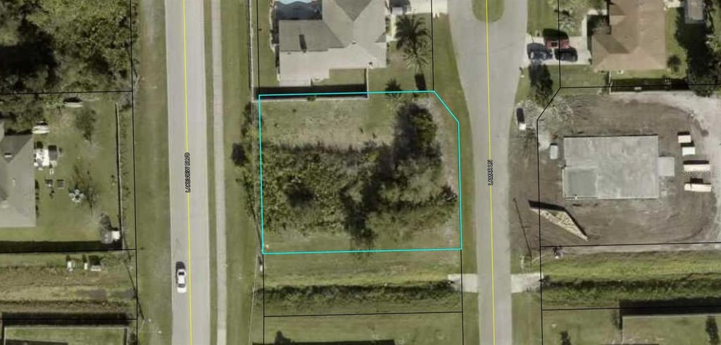 Photo of 21 Lamar Ln, Palm Coast, FL 32137 (MLS # FC311002)