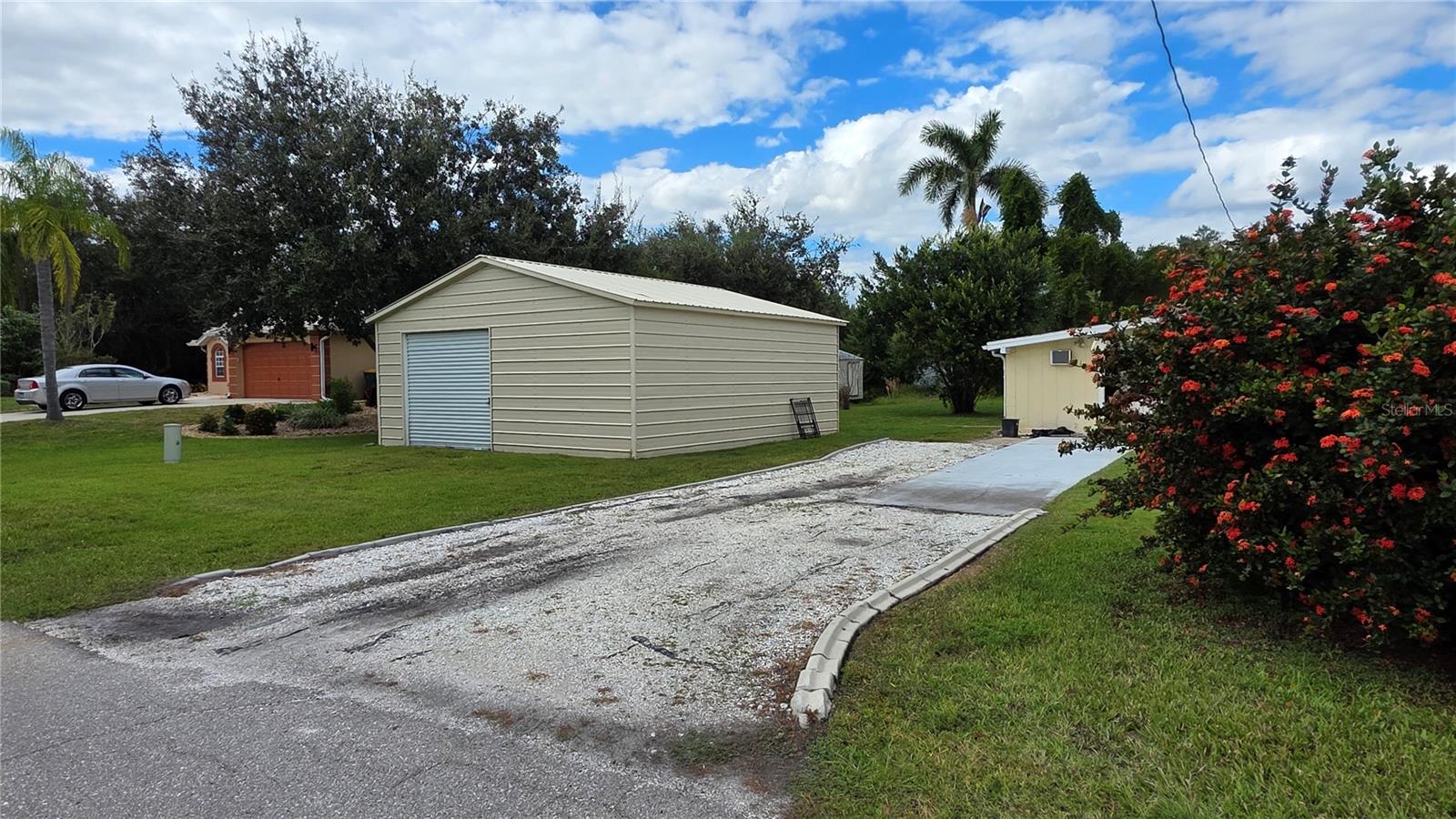 BAY SHORE - Residential
