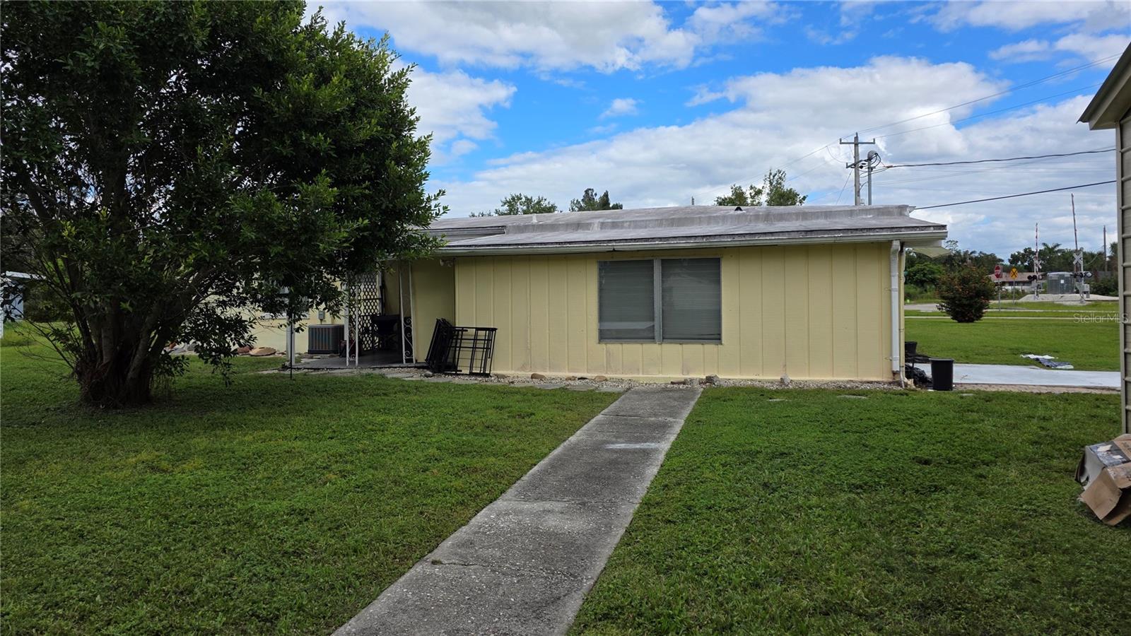 BAY SHORE - Residential