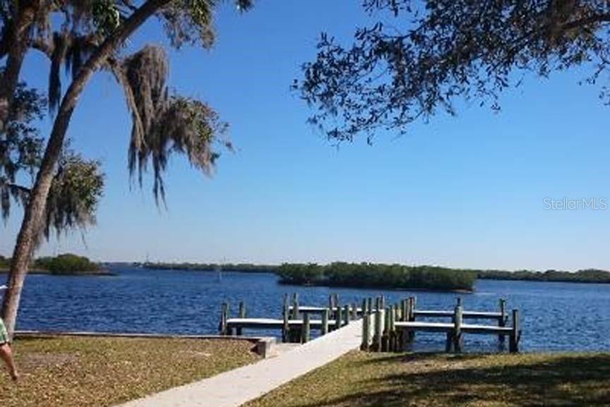 BAY SHORE - Residential