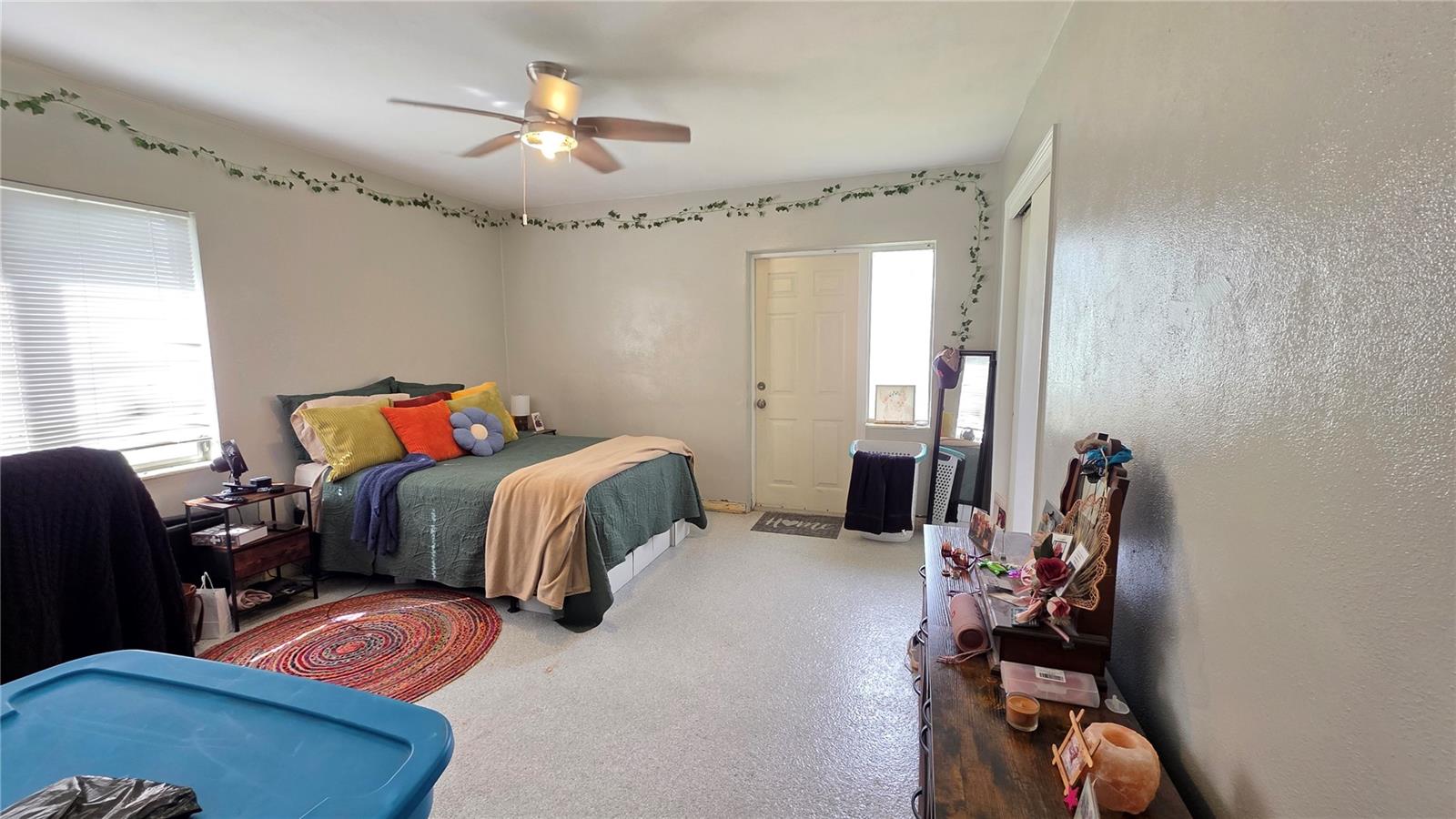 BAY SHORE - Residential