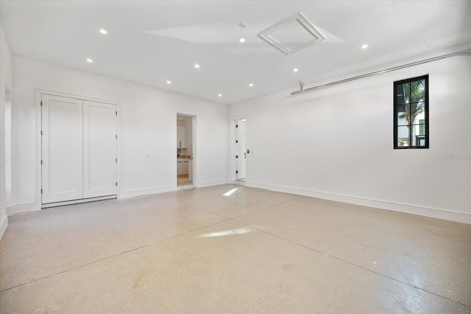 AKIN ACRES - Residential