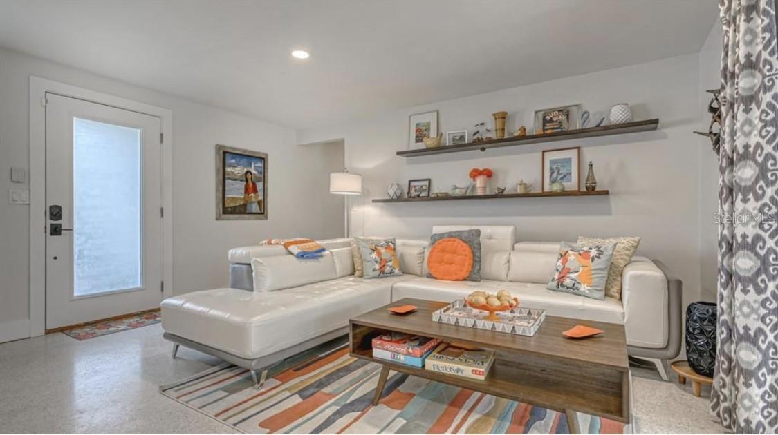 SOUTH GATE - Residential Lease