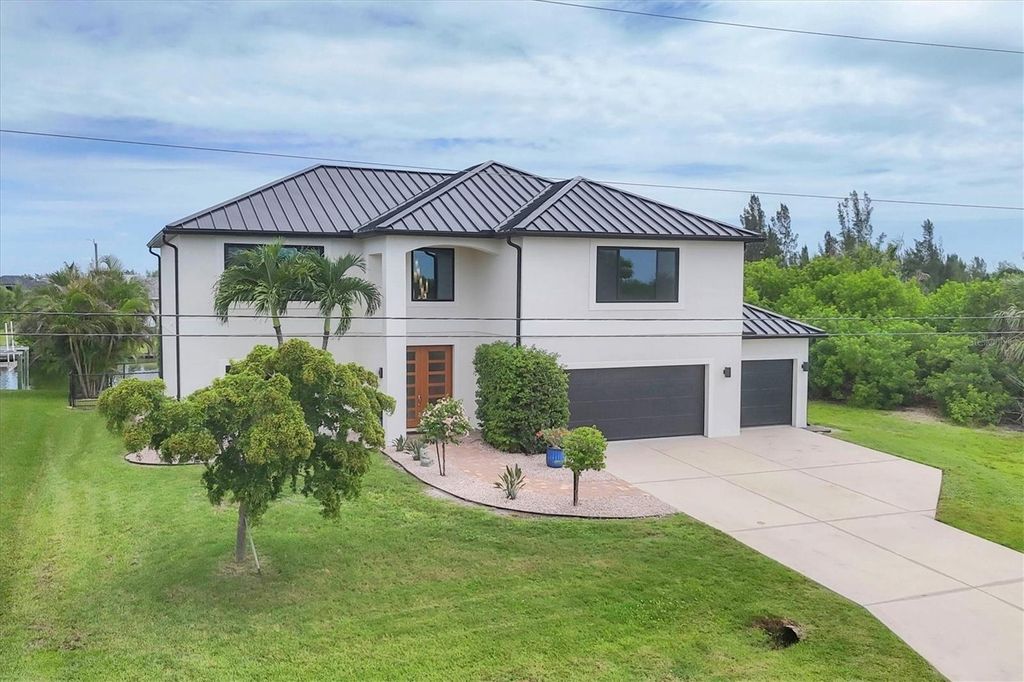 Photo of 15530 Aqua Circle, Port Charlotte, FL 33981 (MLS # C7512001)