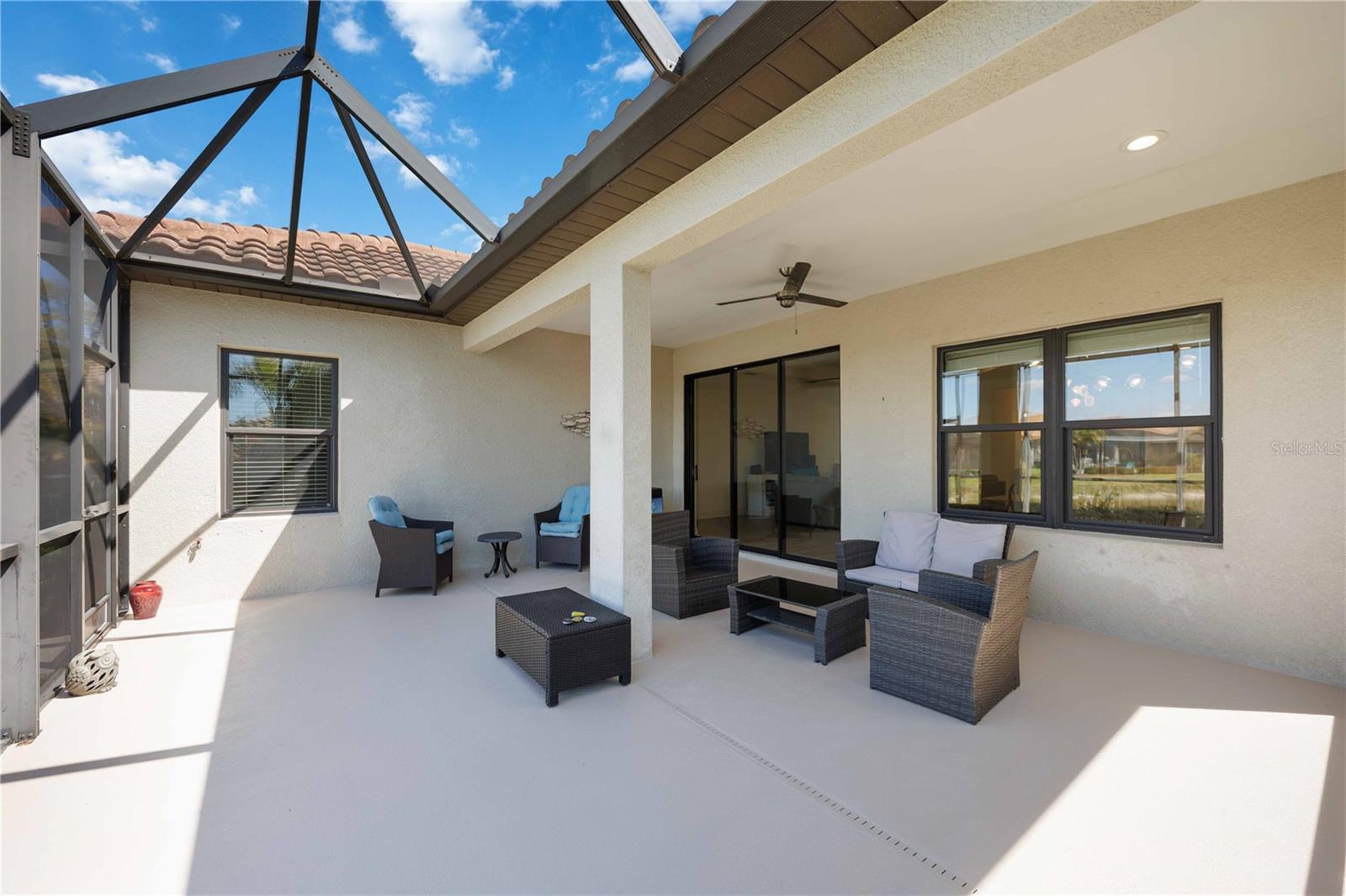 MILANO-PH 2-REPLAT - Residential